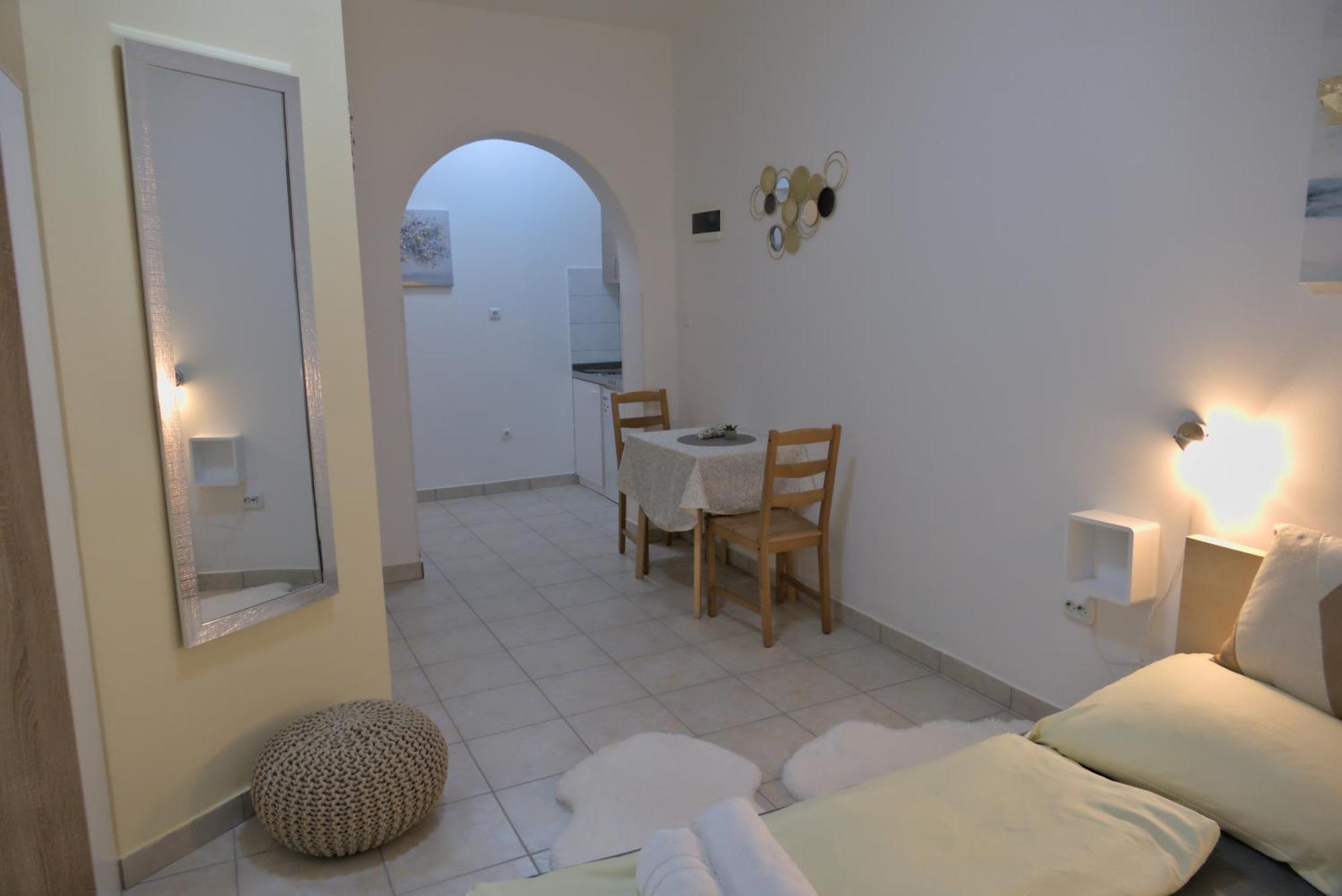 Slava Apartman *